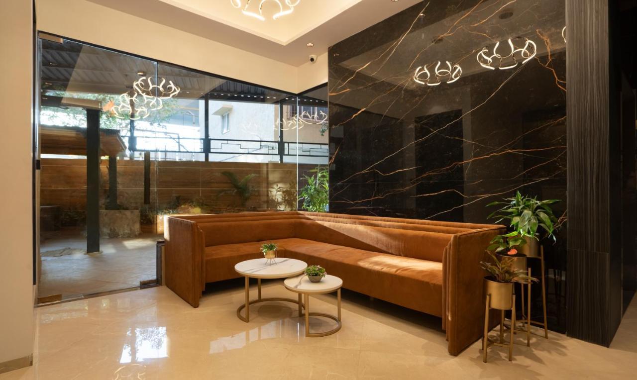 Treebo Premium Savera Inn Mumbai Exteriör bild